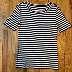 J.Crew Perfit Fit T-shirt Size Medium